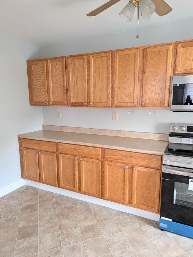 Photo - 317 Third Street - A upstairs