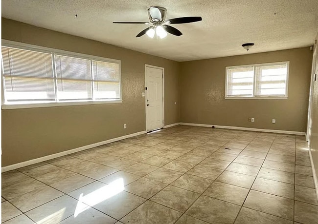 Photo - 5514 45th St