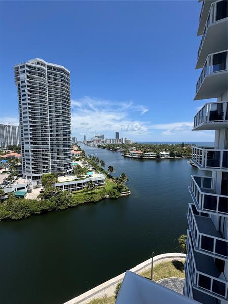 Building Photo - 20515 E Country Club Dr Unit 1442 Rental