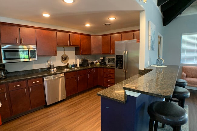 Fox Run Apartments