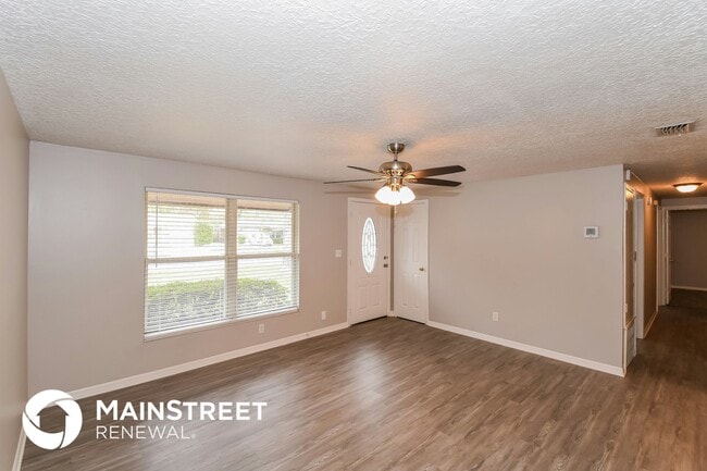 Photo - 1692 Mary Beth Dr