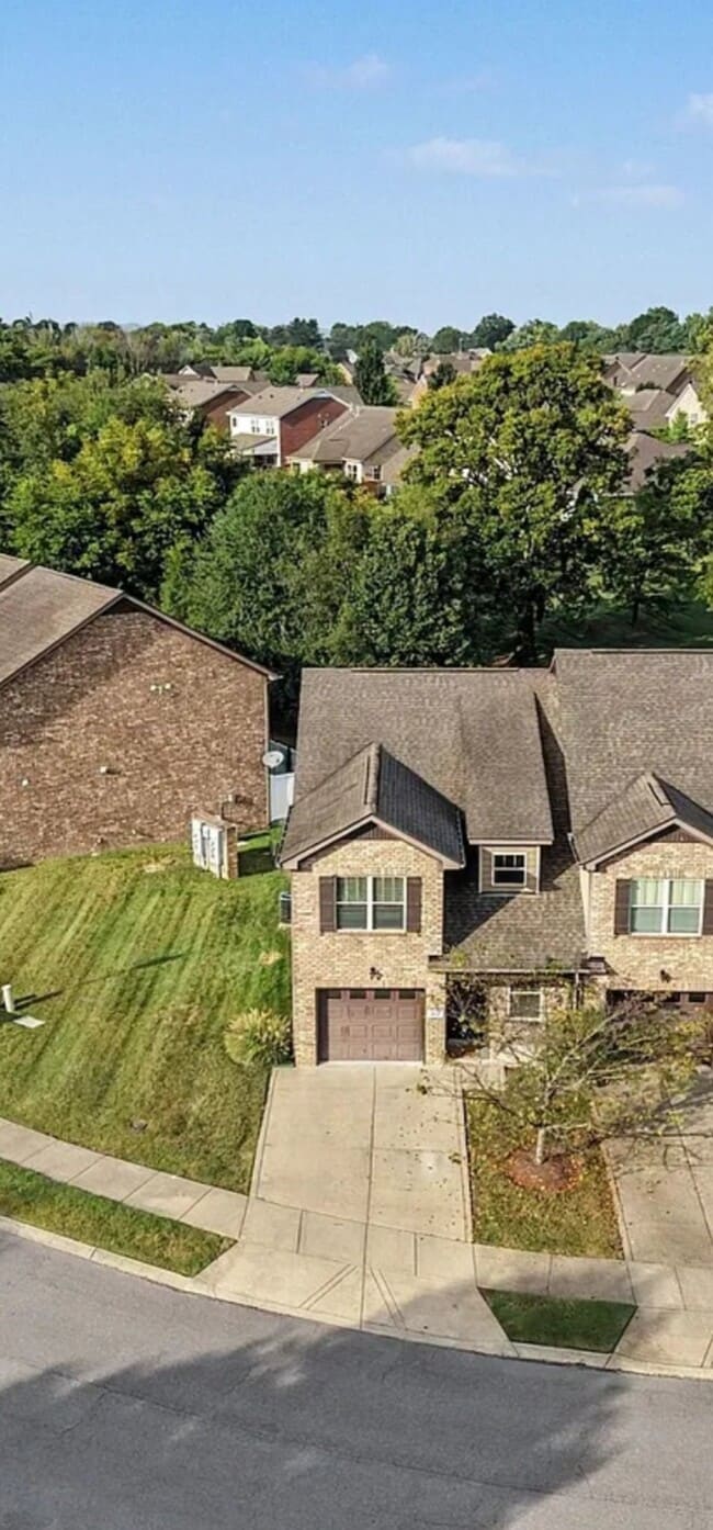 114 Saxony Way