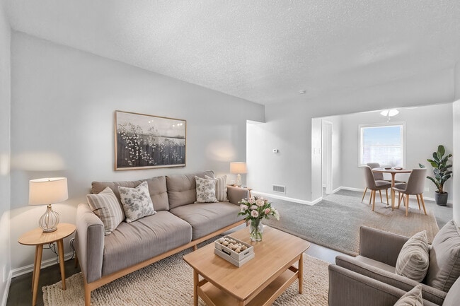 Sala de estar - Wakonda Village and Manor Apartment Homes