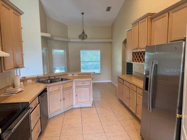 Photo - 839 Princeton Dr