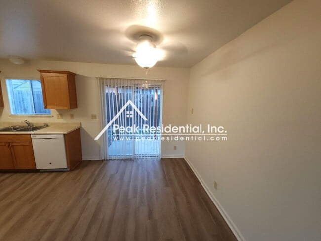 Photo - Talisman201 Unit #B