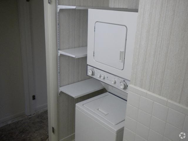 In-unit Laundry - Sand Spring Apartments