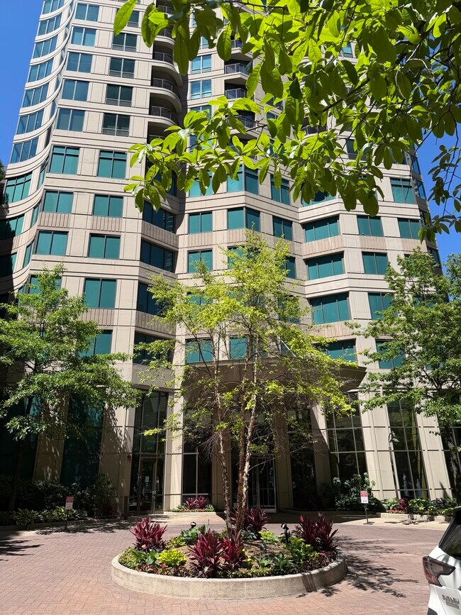 Building Photo - 400 N La Salle Dr Unit 2908