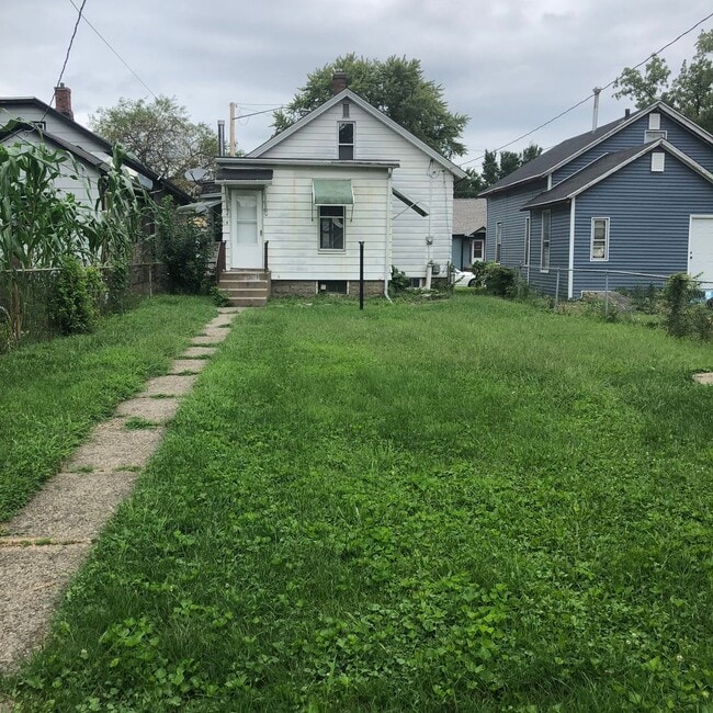 Photo - 2 BR, 1 BA house