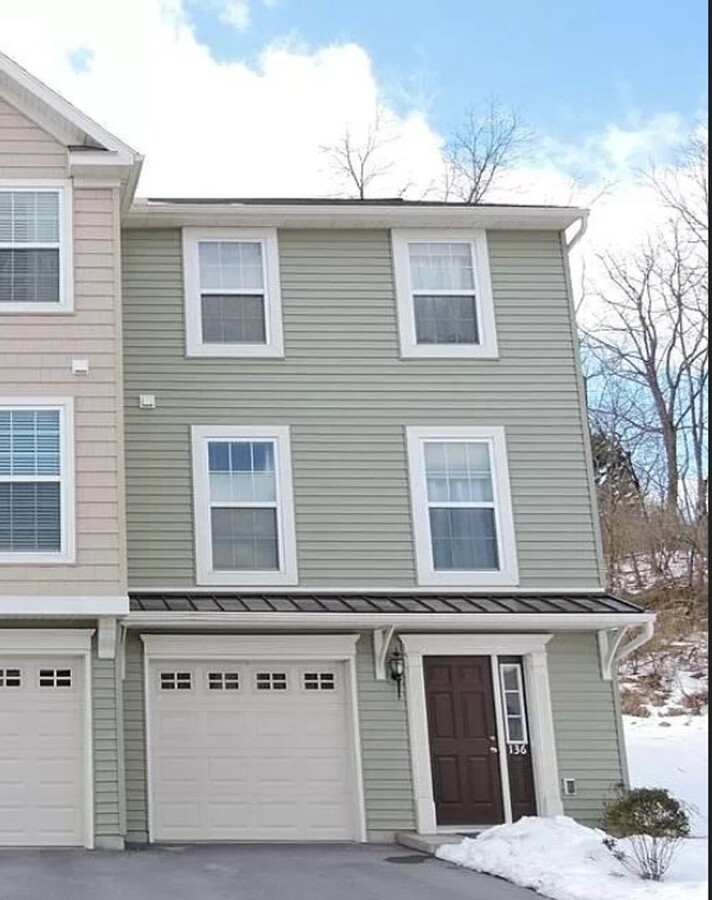 3bedroom Townhome in Historic Boalsburg - 3bedroom Townhome in Historic Boalsburg