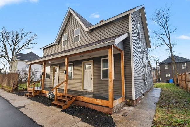 Photo - 709 Napier St Unit 1