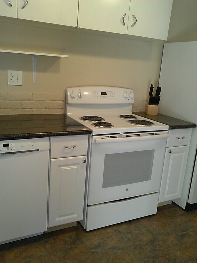 Photo - 1211 W Dalke Ave