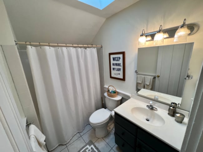 Photo - 628 W High St