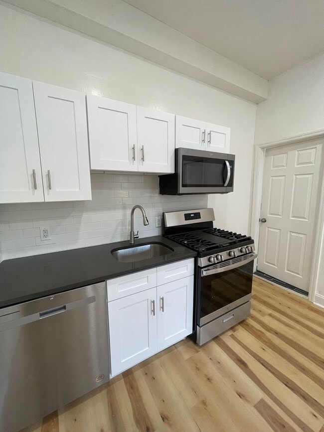 Building Photo - 10 William St Unit 1 Rental