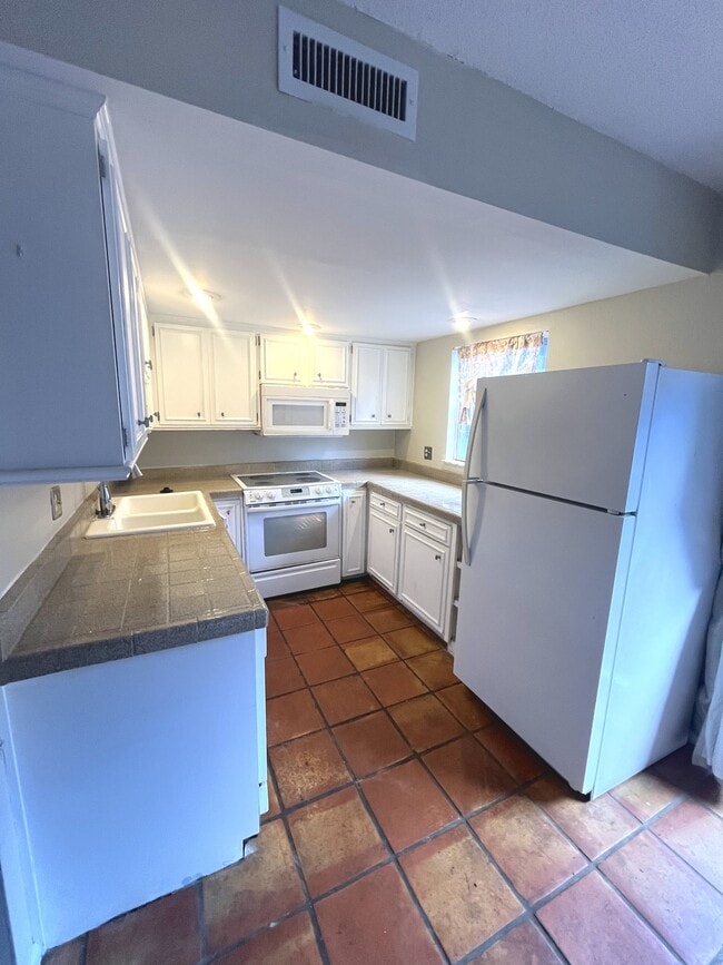 Photo - 3104 Harrison Ave