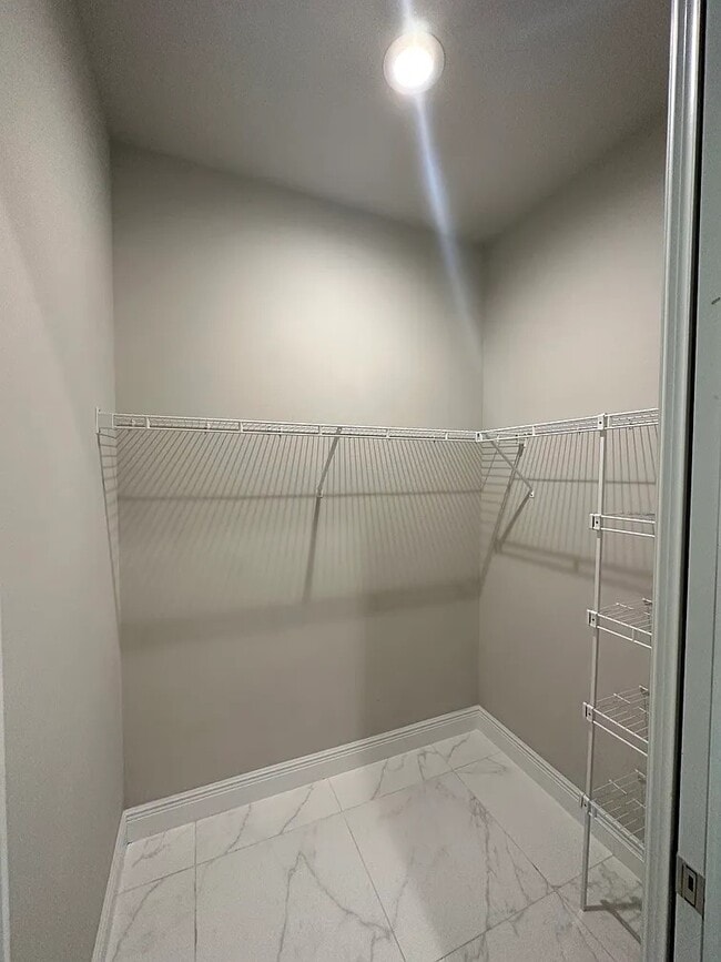 Photo - 1405 Poinsettia Ave