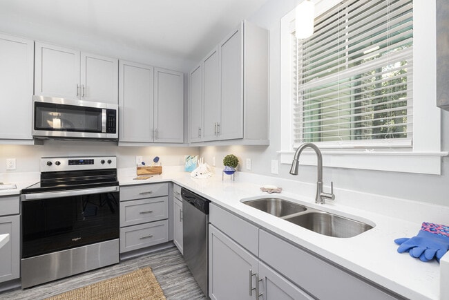 Photo - Park Circle Village