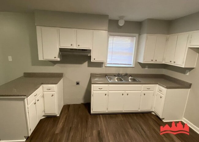 Photo - 5082 Chantilly Dr