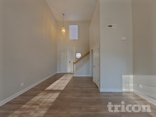 Photo - 9245 Simonton Dr