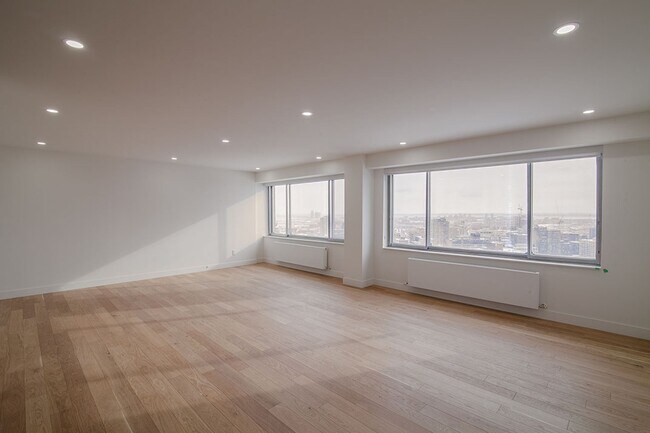 Photo - 3555 Chem. de la Côte-des-Neiges Unit 2014