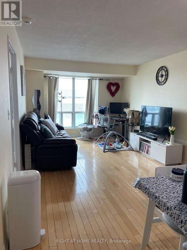 Photo - 1 Lee Centre Dr Unit 1510