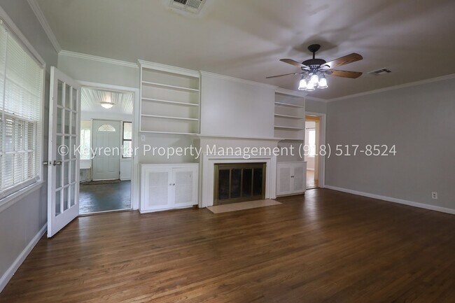 Photo - 3322 E 23rd St
