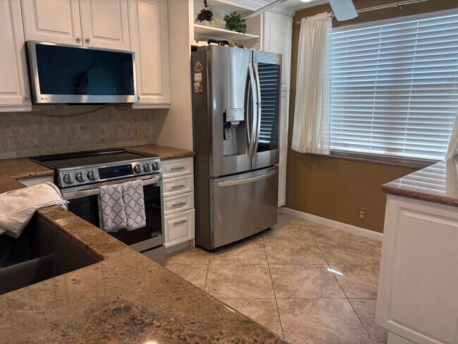 Photo - 2501 Antigua Terrace Unidad H3