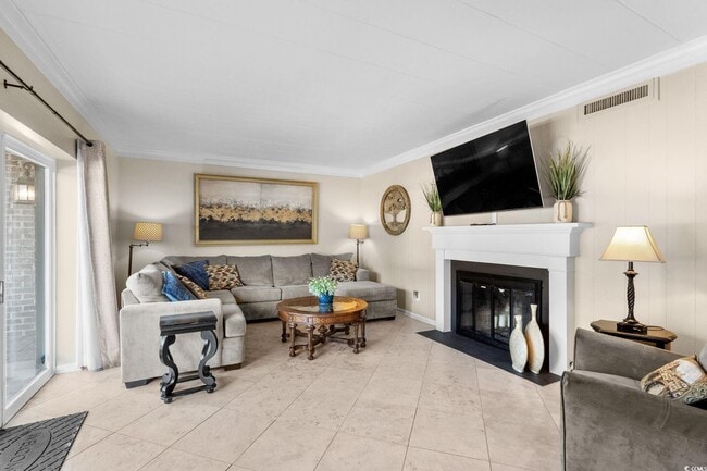 Photo - 10100 Lakeshore Dr