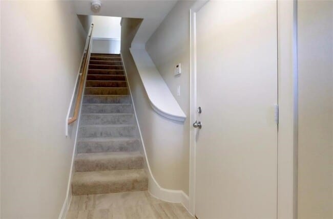 Photo - 8705 Bryam St