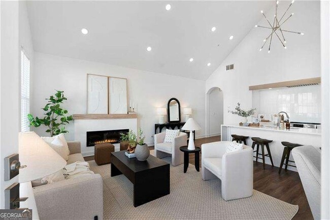 Photo - 308 Chardonnay Wy