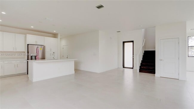 Photo - 20930 SW 96th Ave