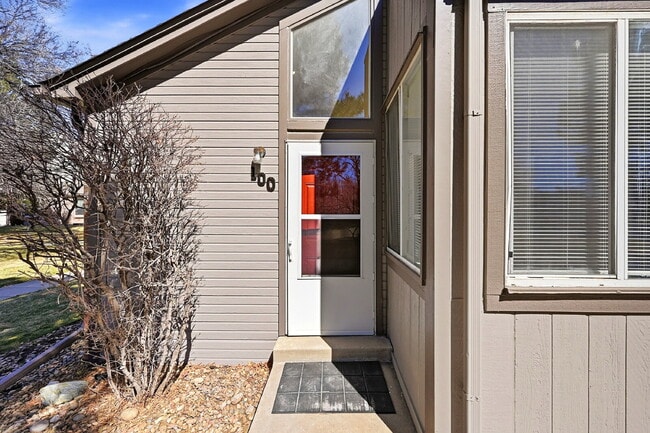 Photo - $1,740.95, 2- Beds - 1 Bath, Condo in Wheat Ridge with Washer and Dryer Unidad 100A