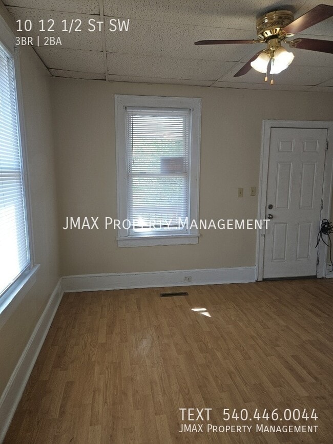 Photo - 10-12 1/2 12 1/2 St