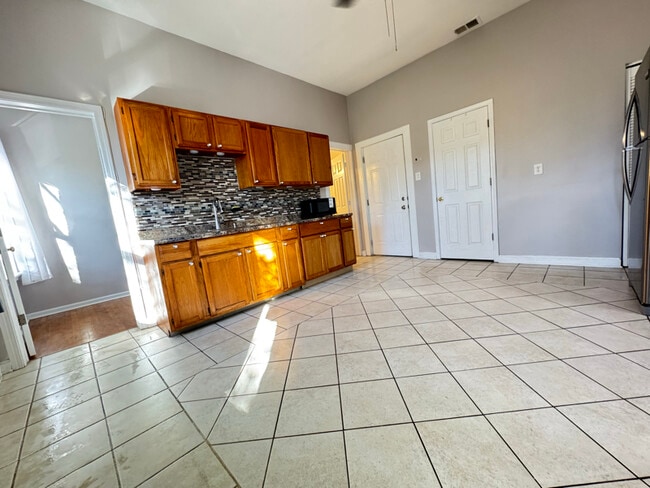 Photo - 1858 W 21st Pl Unit 2F