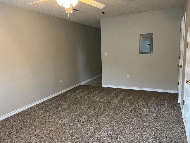 Photo - 224 Runnymeade Dr