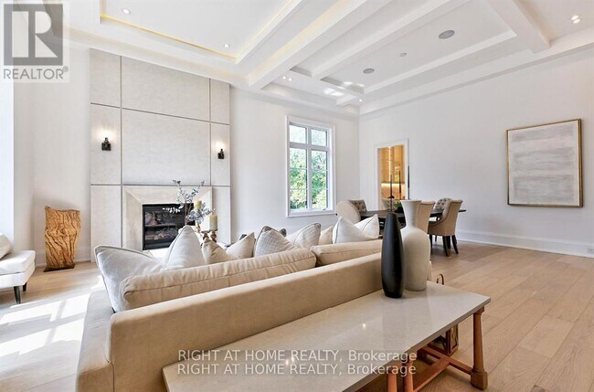 Photo - 27 Hurlingham Crescent