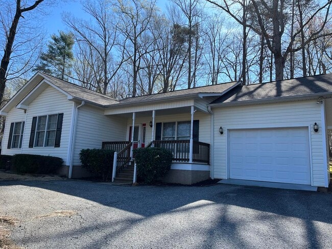 Photo - 250 Windwood Dr House