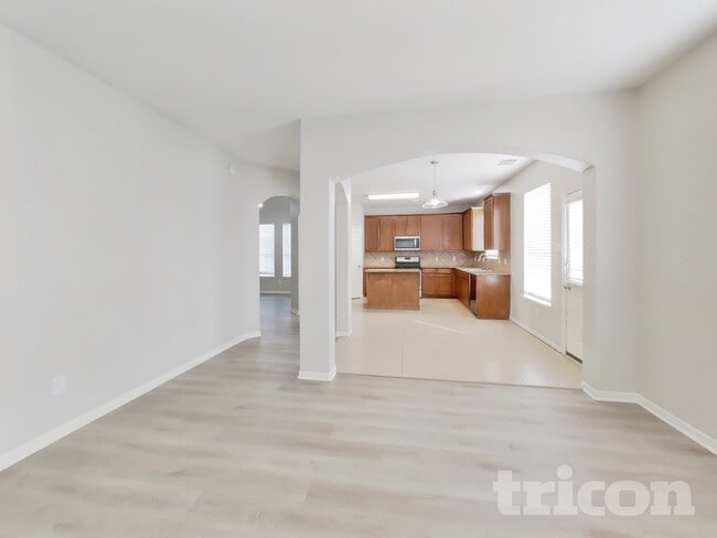 Photo - 21526 Lovis Way