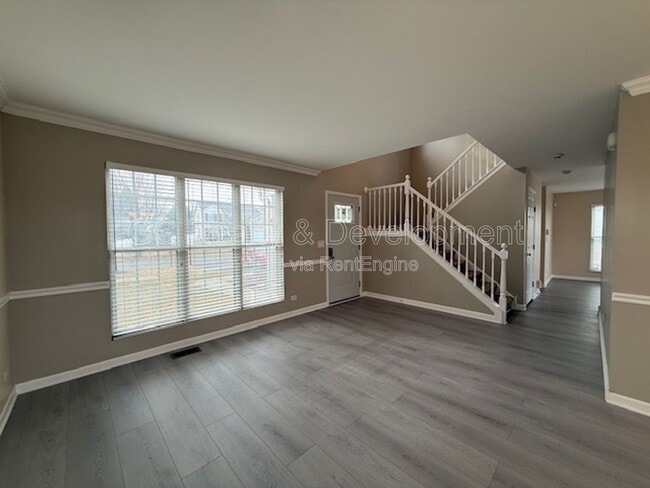 Photo - 468 Columbine Ln