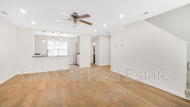 Photo - 519 W 20th St Unit APT 303