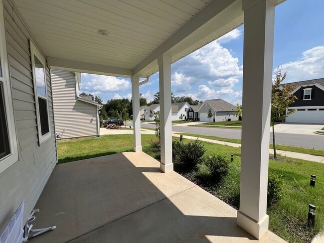 Photo - 120 Alta Crst Ln