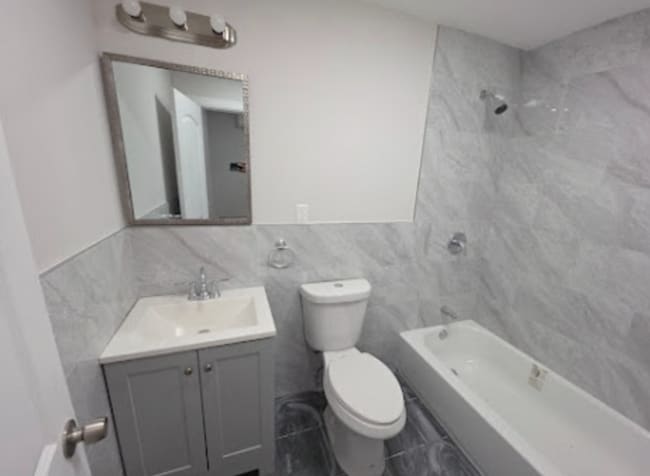 Photo - 1611 Research Ave