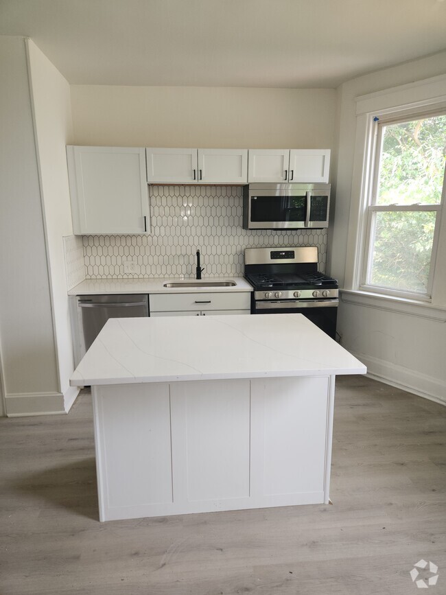 Building Photo - 4539 Smith Rd Unit 4 Rental