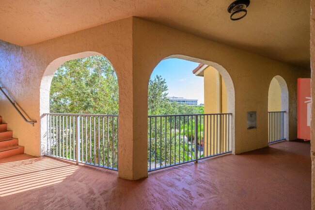 Photo - 800 Uno Lago Dr Unit 404