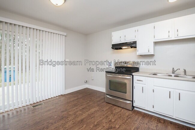 5442 Lofino Ct