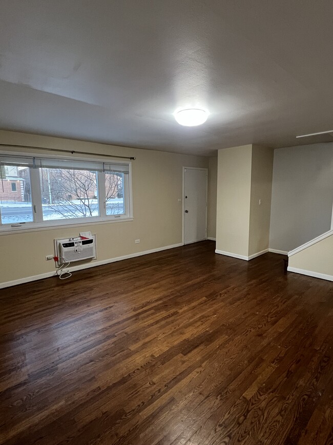 Photo - 1742 Greenwood Rd Townhome