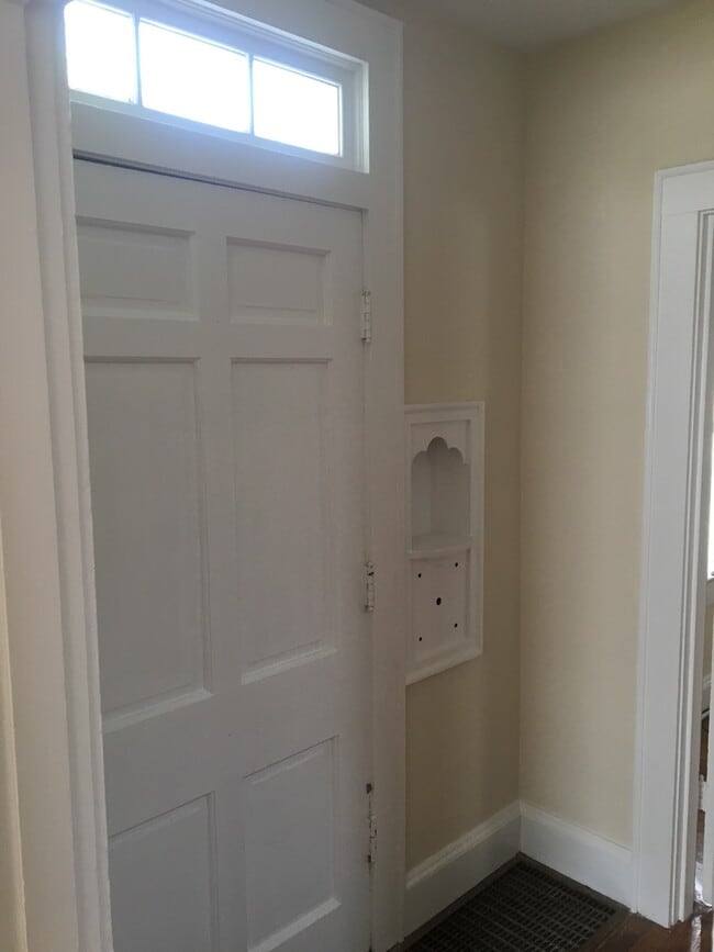 Photo - 170 20th St NE