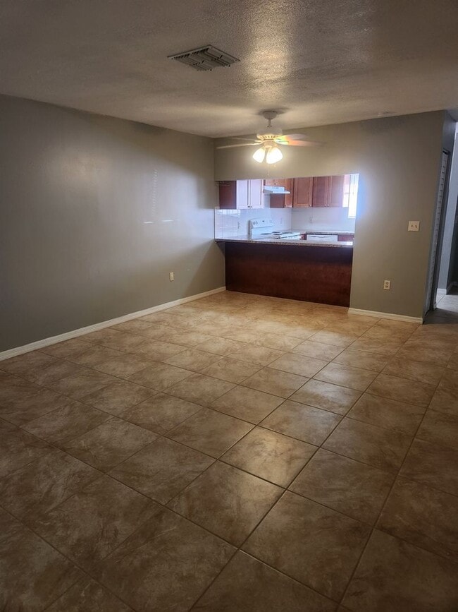 Photo - 2 Bedroom/2 Bath with rear lanai/porch are...