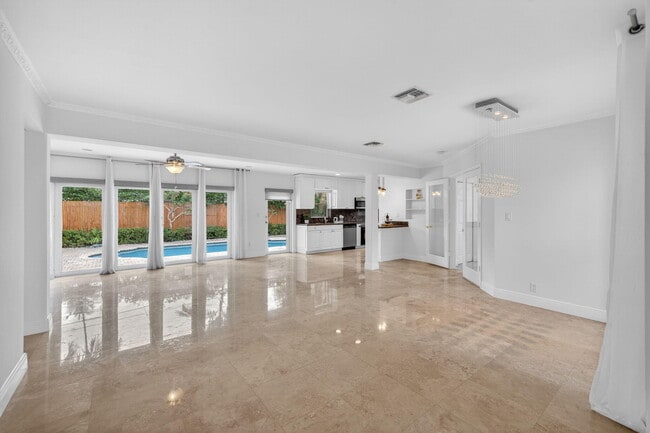 Photo - 2808 NE 22nd St