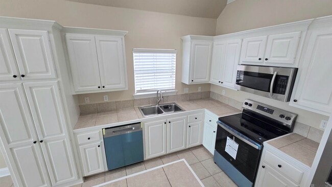 Photo - 2934 Nicholson Lake Dr