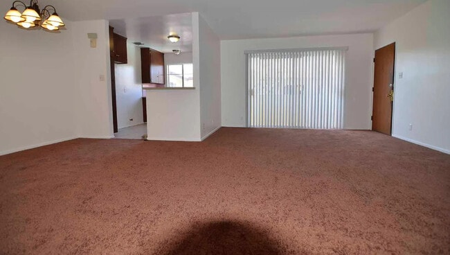 Photo - 3930 Roxanne Ave